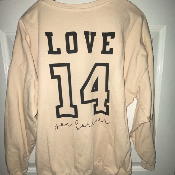 Sweater Bundle 🛍️ - Picture 2 of 7